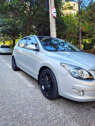 HYUNDAI I30 2.0 MPI 16V GASOLINA 4P MANUAL